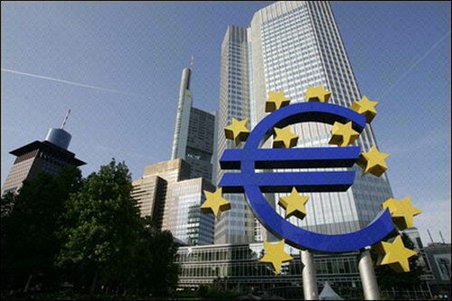 ECB bất ngờ hạ đồng loạt các lãi suất chủ chốt 